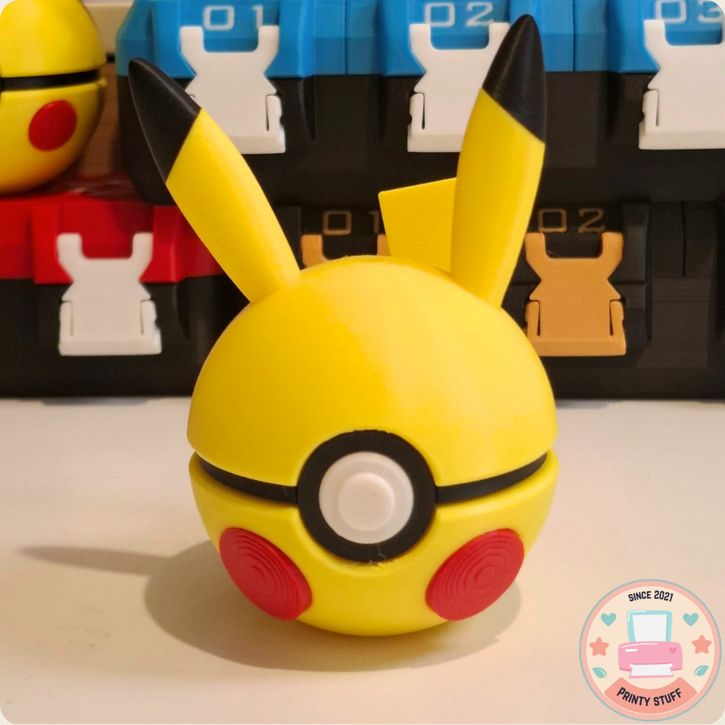 Pikachu Pokémon Pokéball Display