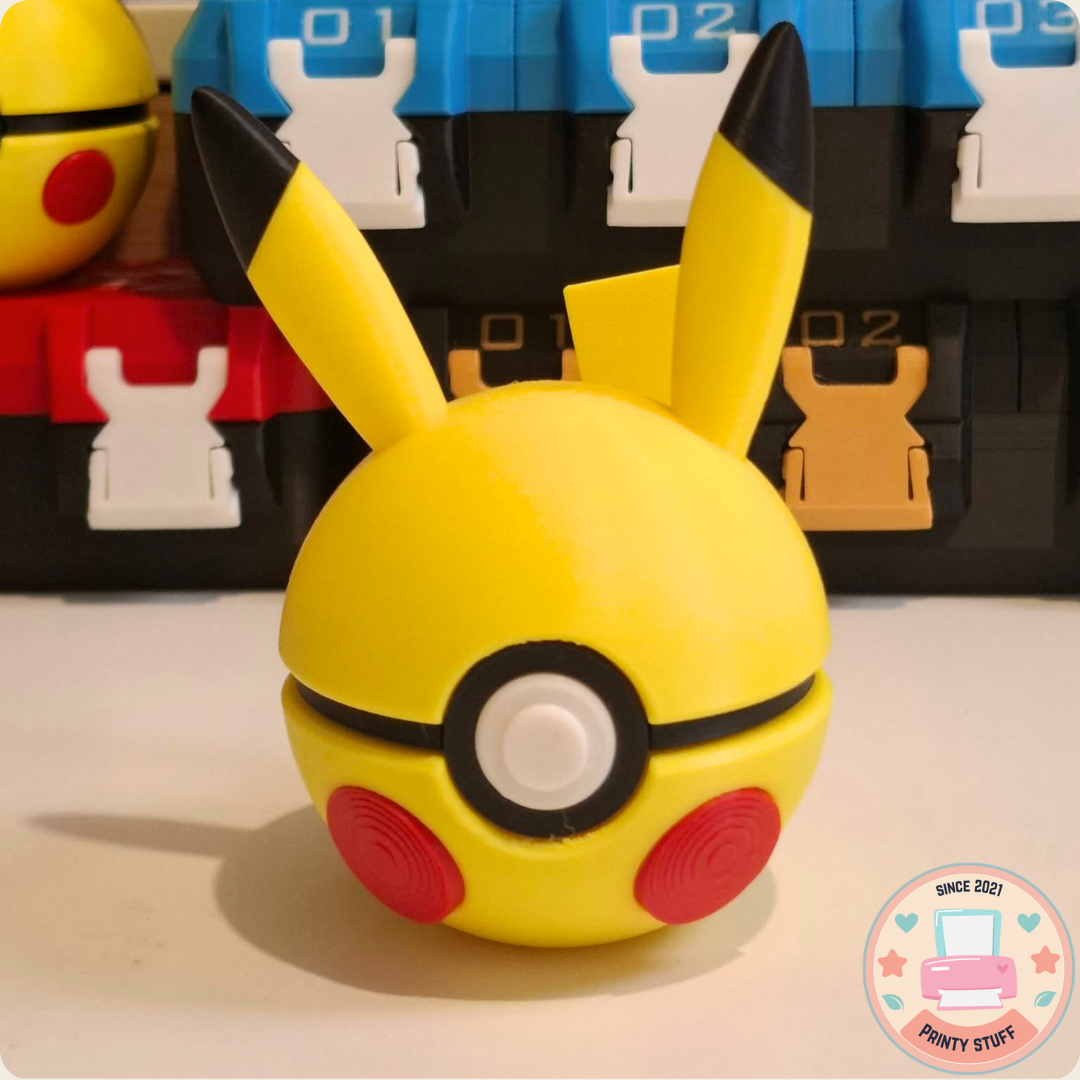 Pikachu Pokémon Pokéball Display
